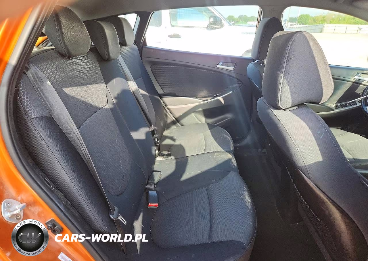 2015 Hyundai Accent Sport VIN:KMHCU5AE3FU200862 - 10