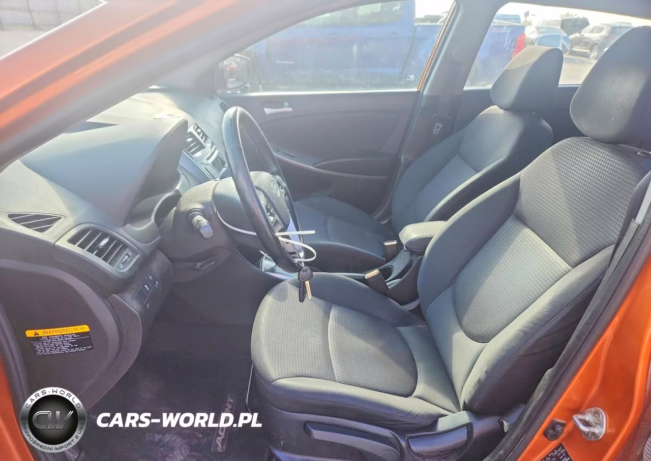 2015 Hyundai Accent Sport VIN:KMHCU5AE3FU200862 - 7