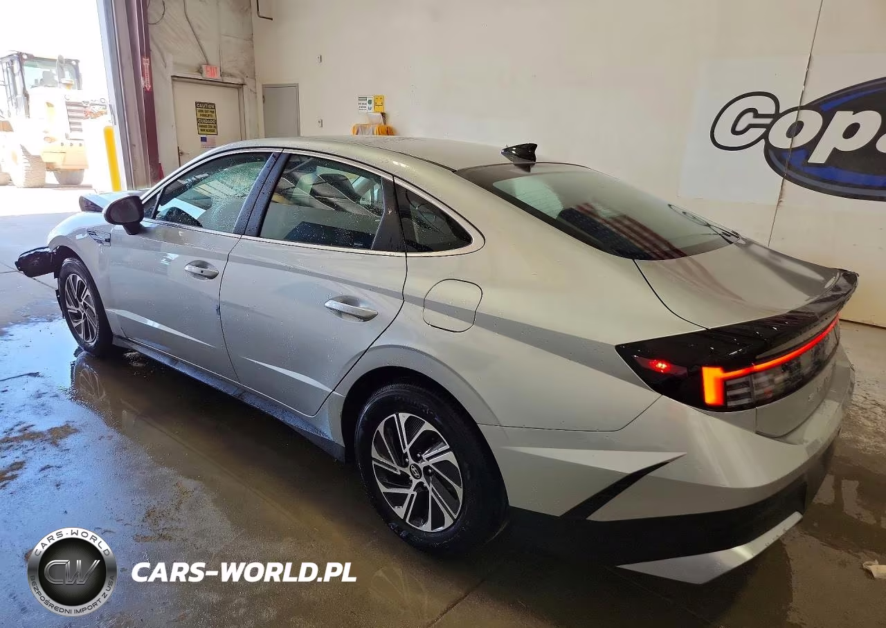 2026 Hyundai Sonata Hybrid Blue VIN:KMHL24JJ1TA161943 - 2
