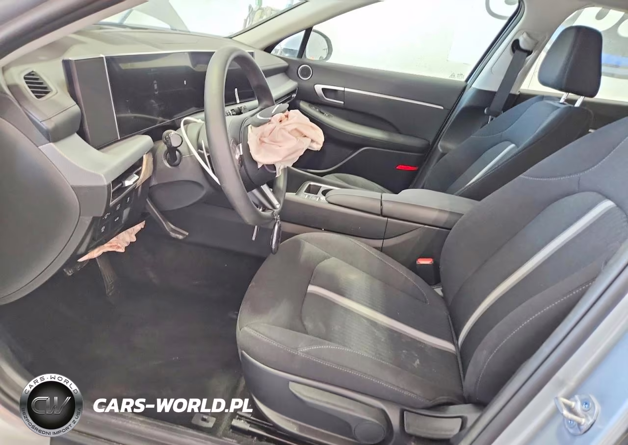 2026 Hyundai Sonata Hybrid Blue VIN:KMHL24JJ1TA161943 - 7