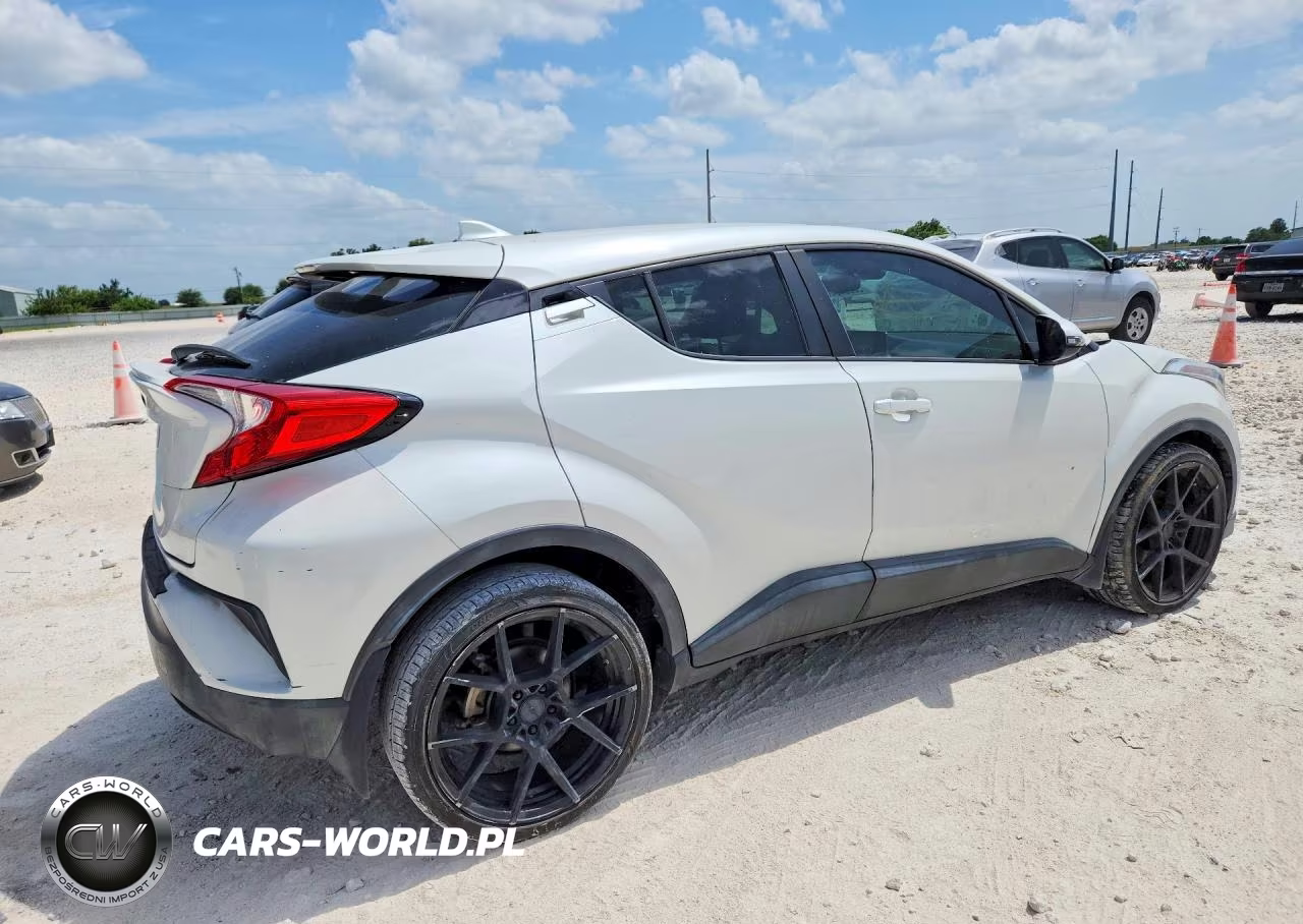 2018 Toyota C-Hr Xle VIN:NMTKHMBX3JR041030 - 3