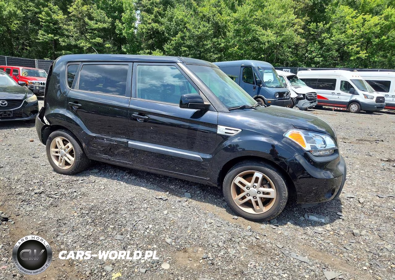 2011 Kia Soul + VIN:KNDJT2A26B7257195 - 4