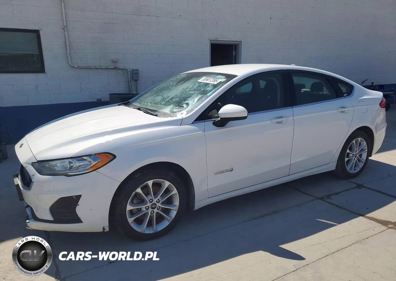 2019 Ford Fusion Se – zdjęcie 1 z 12