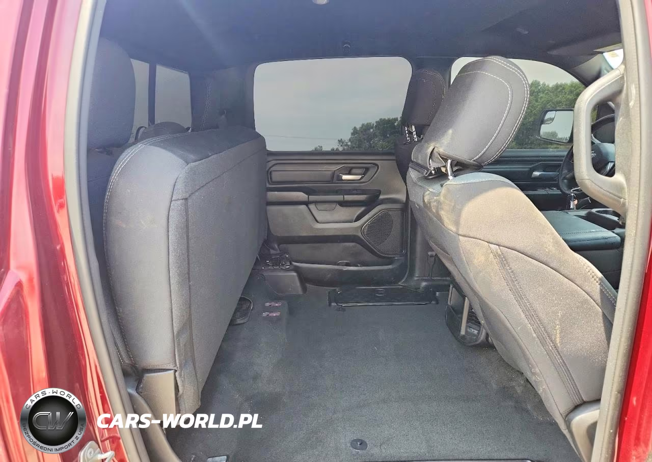 2024 Ram 1500 Tradesman VIN:1C6SRFGT9RN165845 - 10