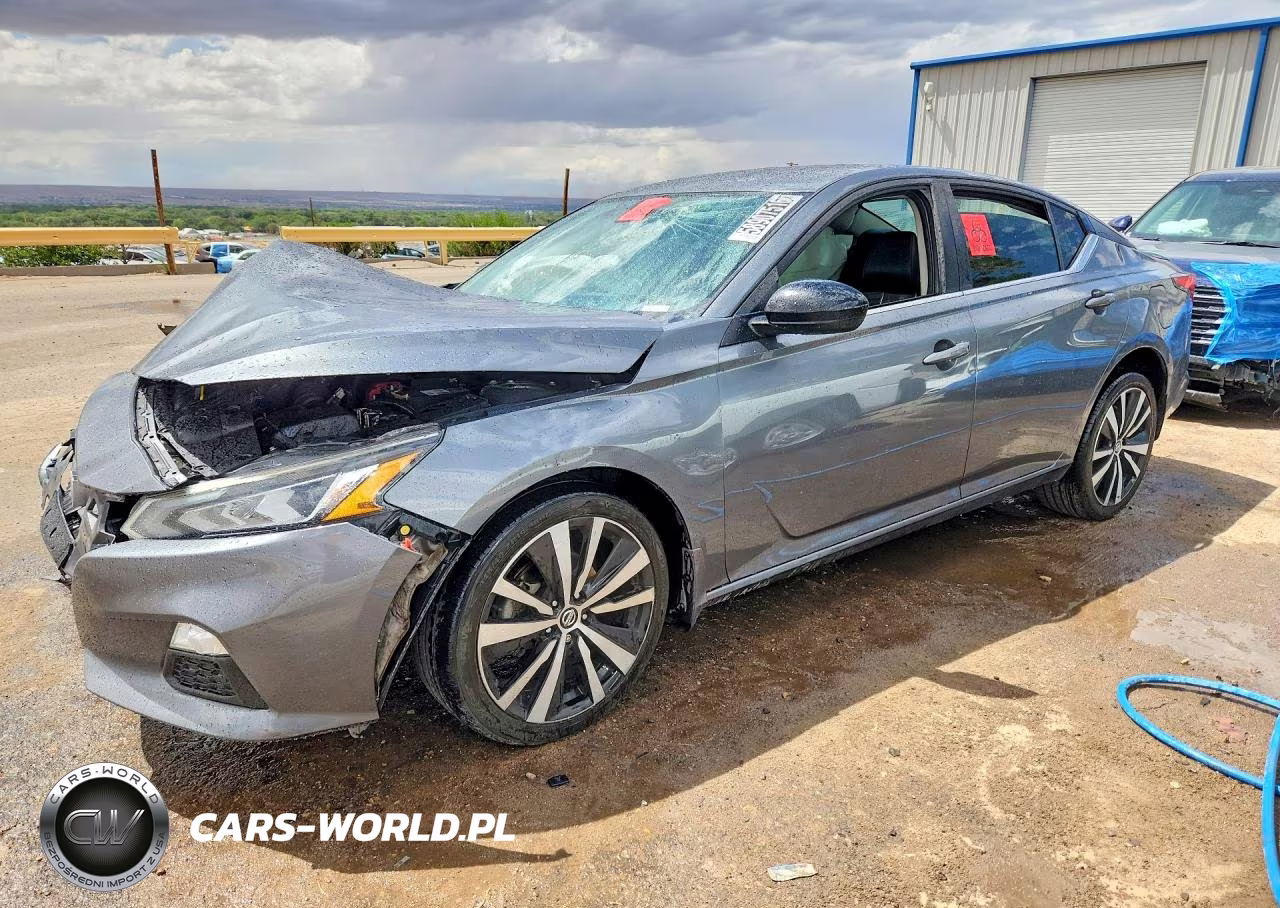 2020 Nissan Altima Sr