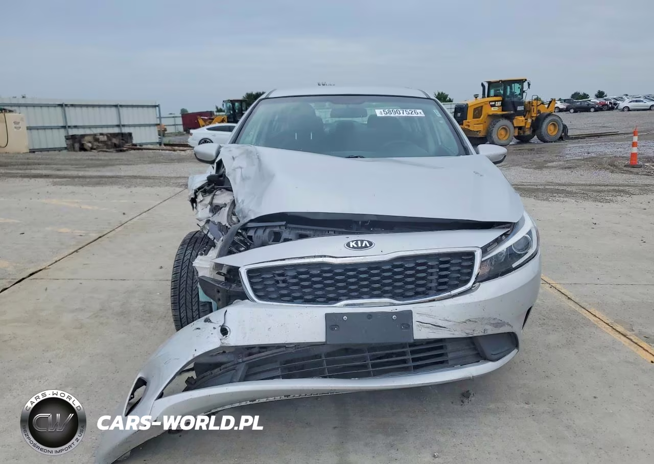 2017 Kia Forte Lx VIN:3KPFL4A76HE153442 - 5