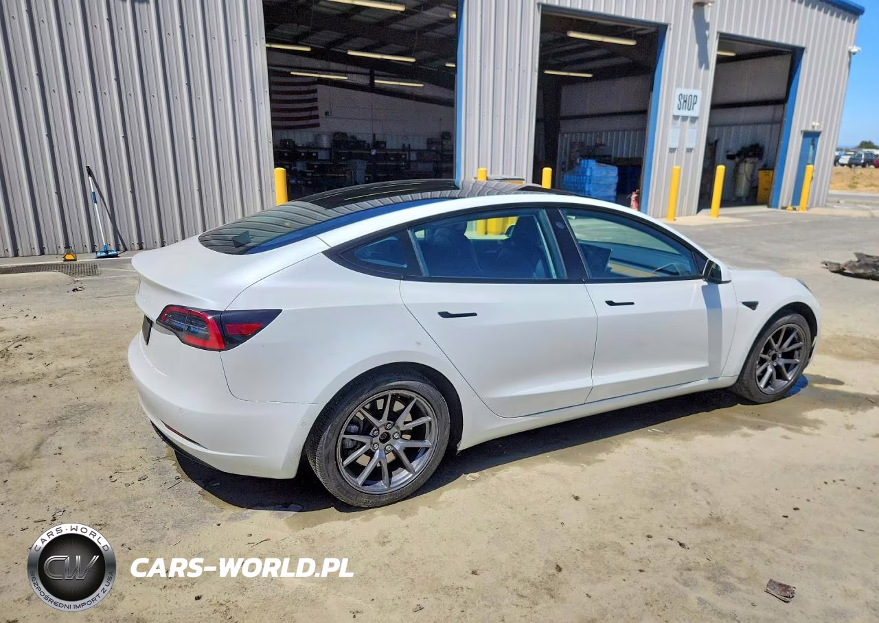 2022 Tesla Model 3 VIN:5YJ3E1EA0NF371867 - 3