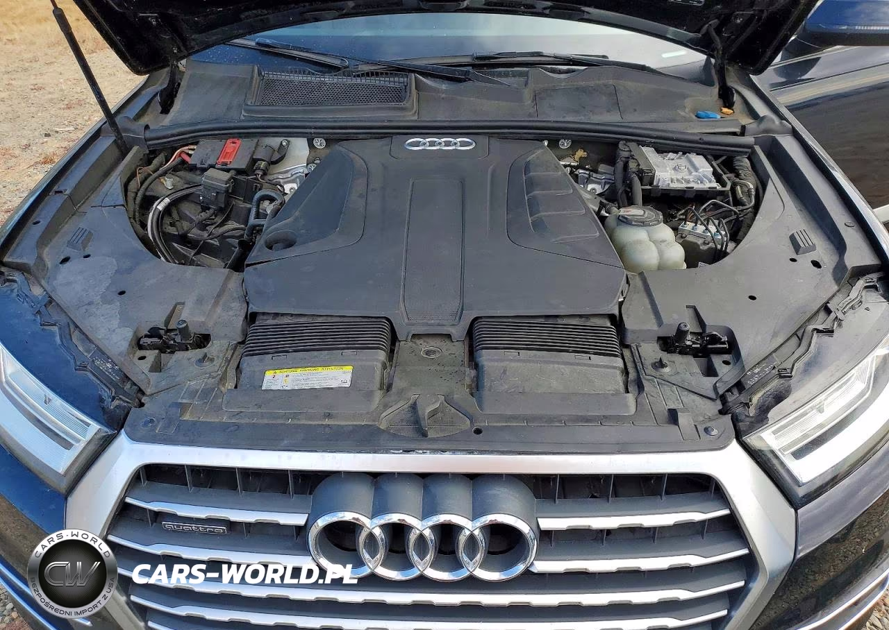 2018 Audi Q7 VIN:WA1LHAF70JD000343 - 12