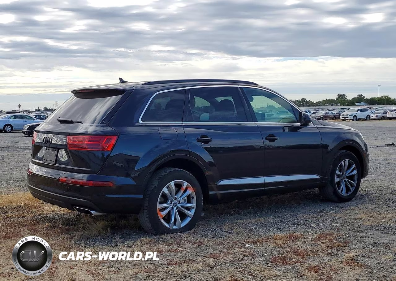 2018 Audi Q7 VIN:WA1LHAF70JD000343 - 3