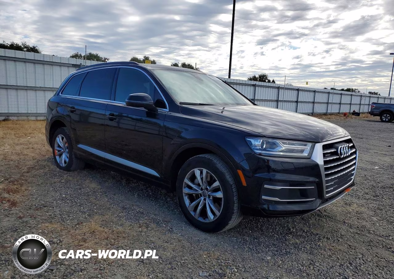 2018 Audi Q7 VIN:WA1LHAF70JD000343 - 4