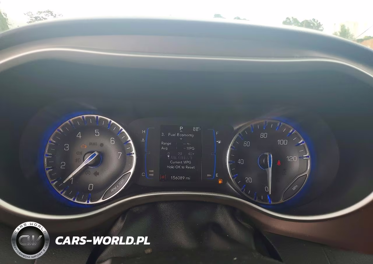 2020 Chrysler Voyager Lxi VIN:2C4RC1DG9LR198597 - 9