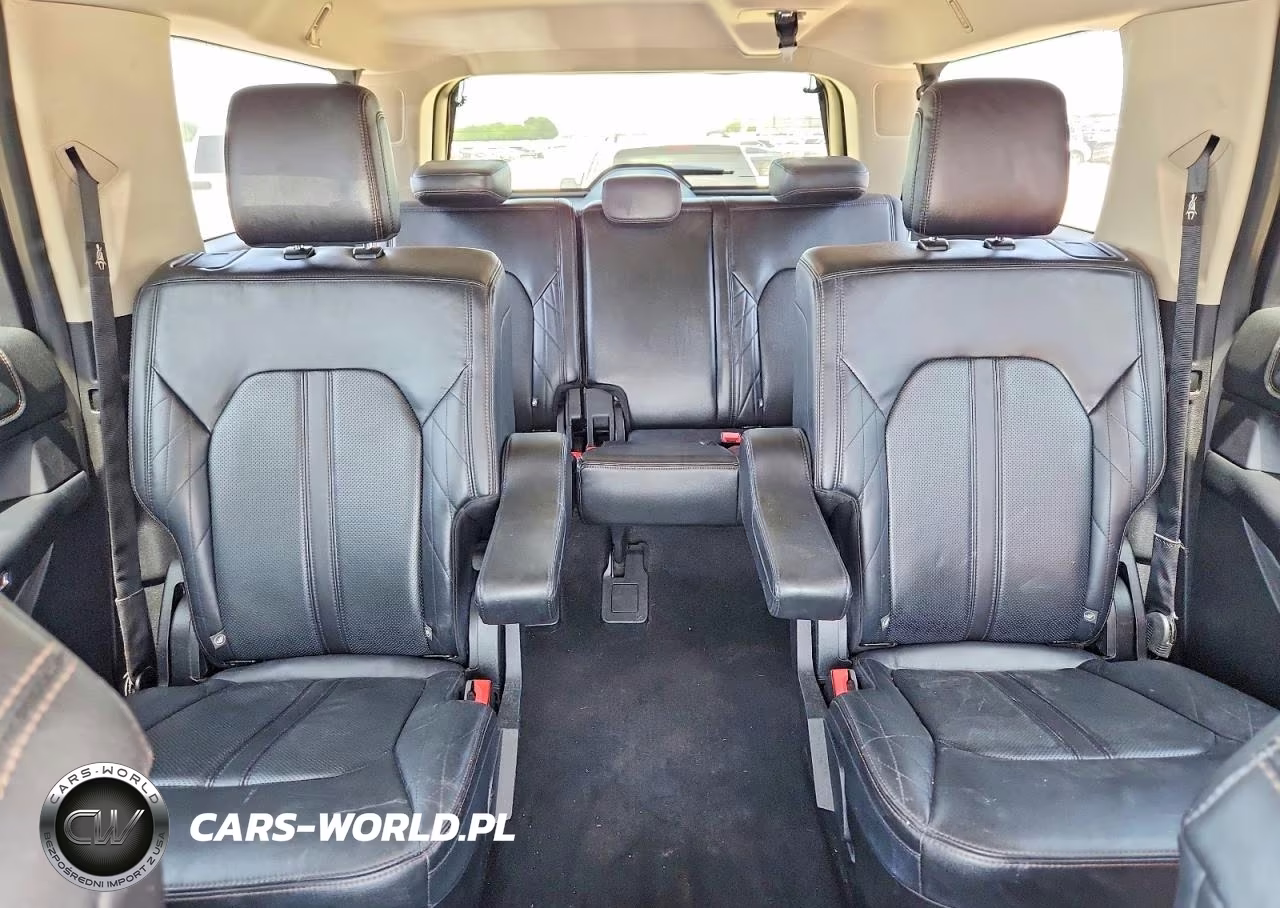 2018 Ford Expedition Max Platinum VIN:1FMJK1LT1JEA44261 - 10