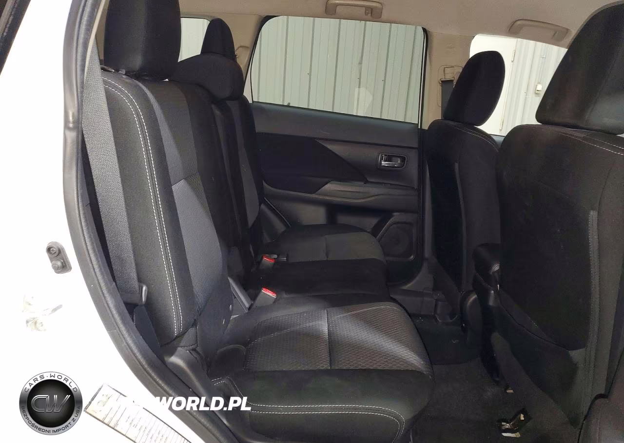 2018 Mitsubishi Outlander Se VIN:JA4AD3A34JZ032251 - 11