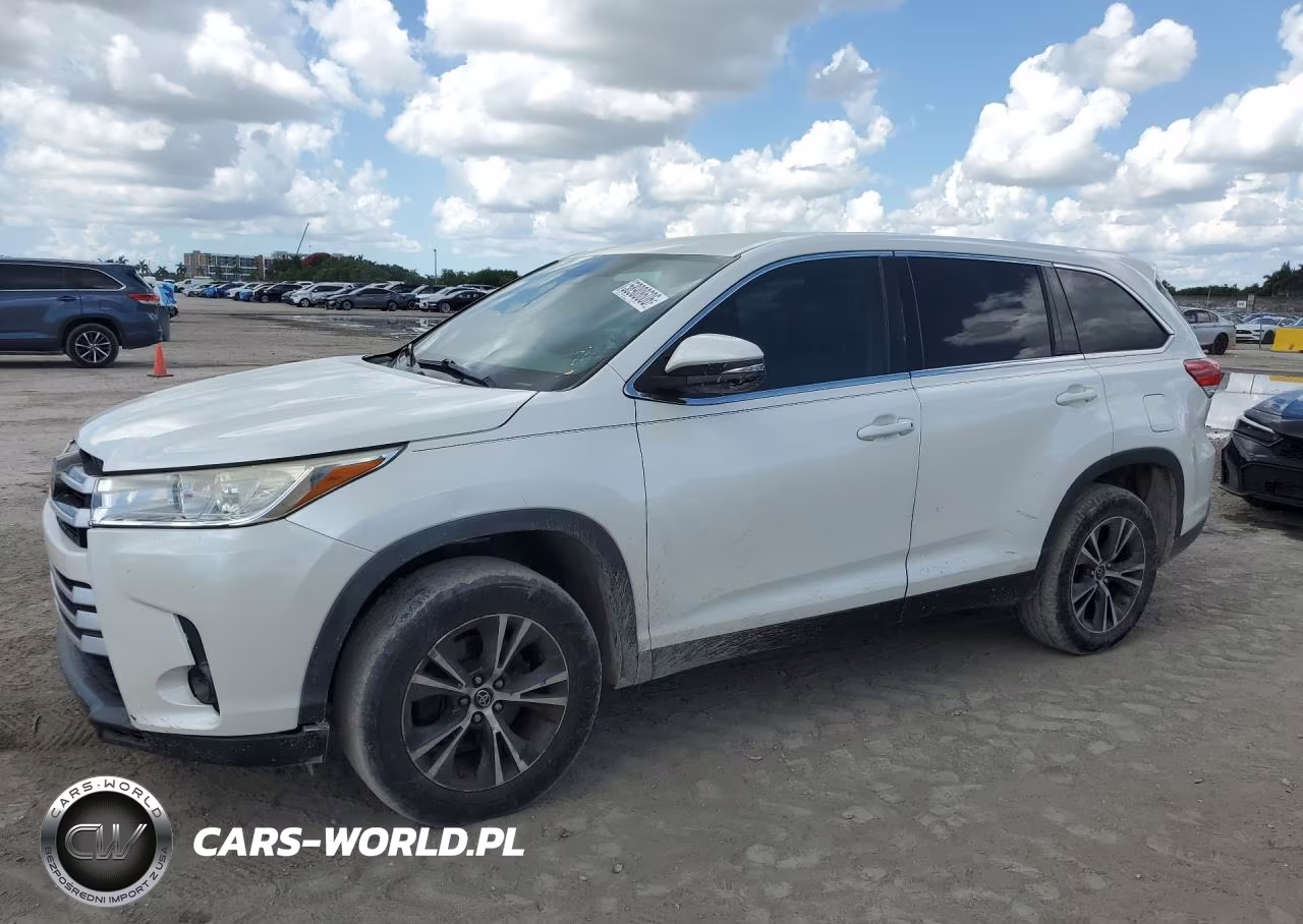 2019 Toyota Highlander Le