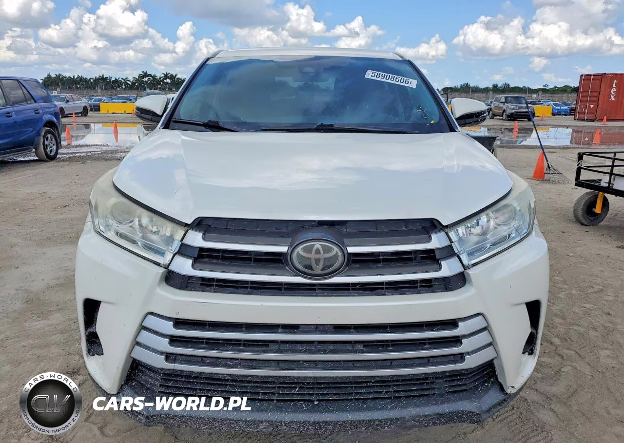 2019 Toyota Highlander Le VIN:5TDZARFH7KS052277 - 5