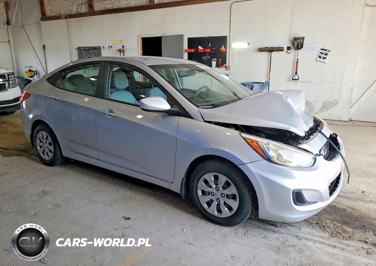 2016 Hyundai Accent VIN:KMHCT4AE0GU110972 - 4