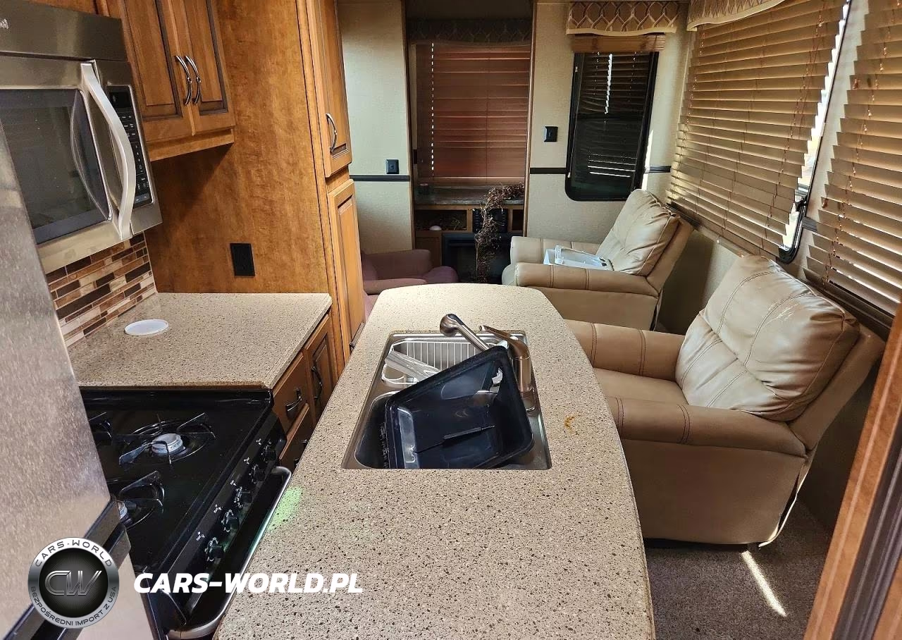 2015 Cross Roads Hampton Camper VIN:4V0TC3826FE015860 - 5