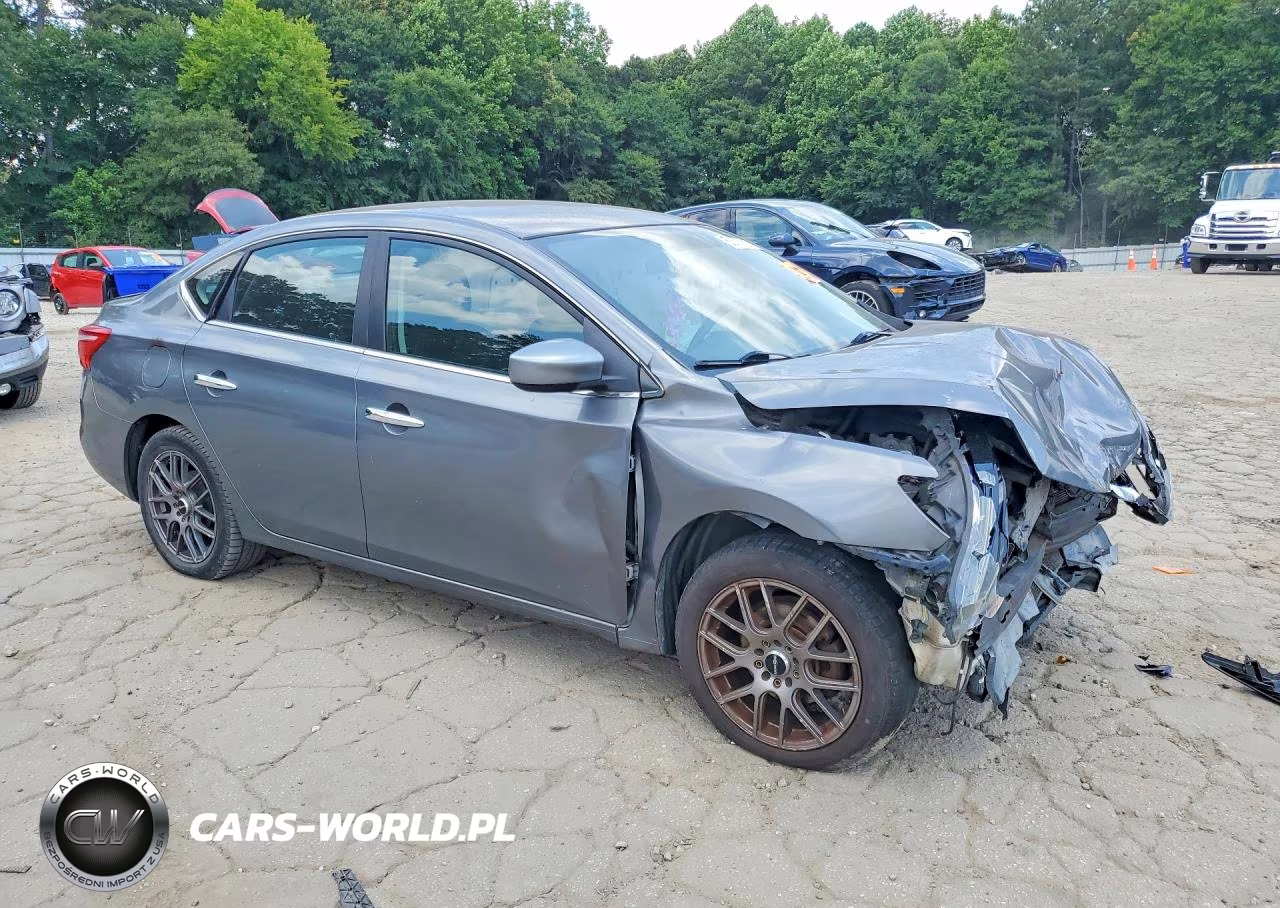 2016 Nissan Sentra S VIN:3N1AB7AP1GY216476 - 4