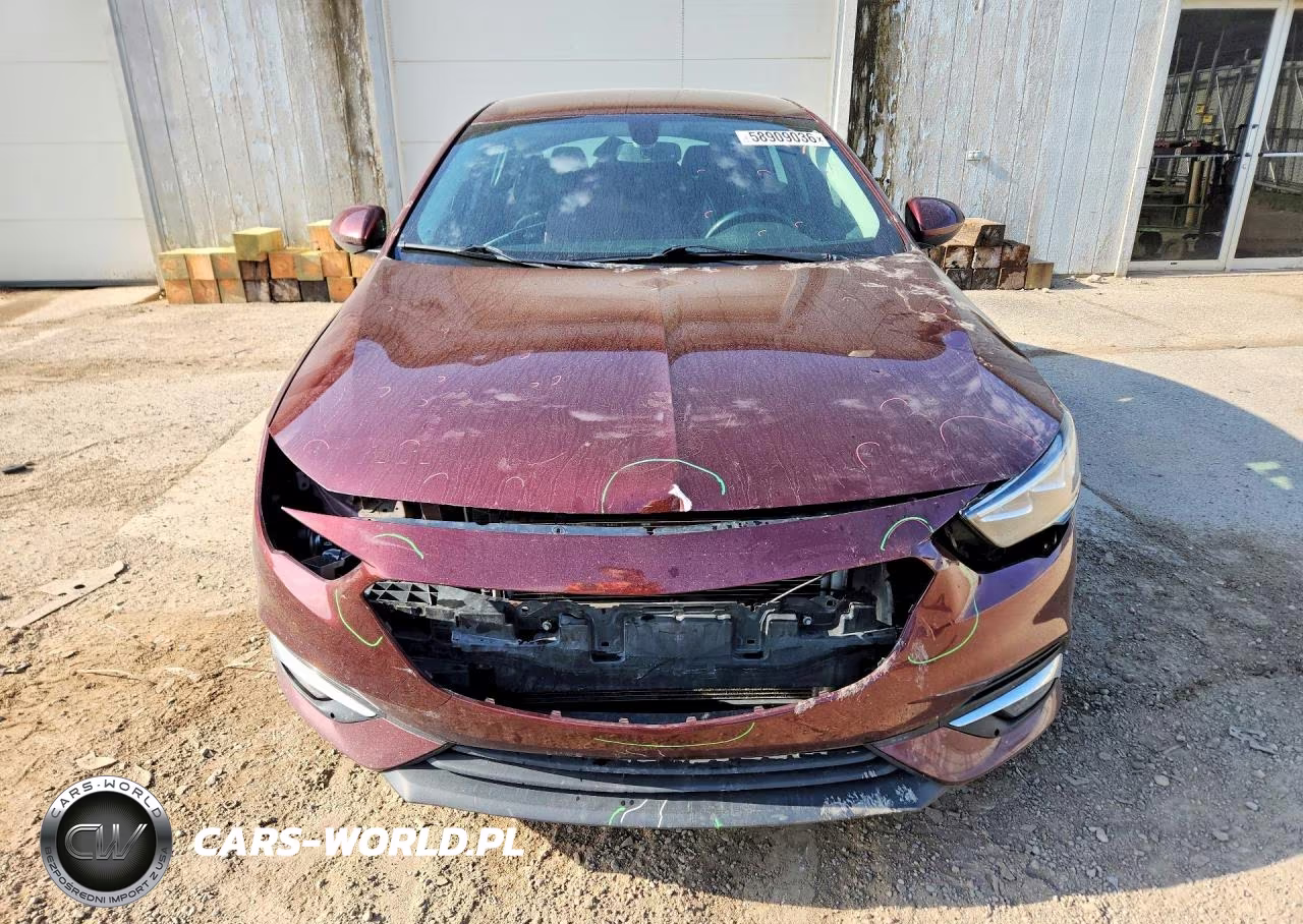 2018 Buick Regal Essence VIN:W04GP6SX5J1129333 - 5