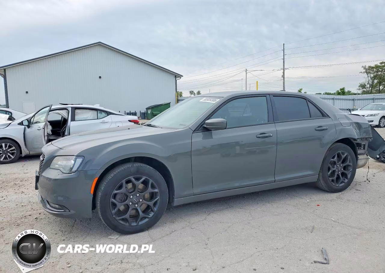 2019 Chrysler 300 S – zdjęcie 1 z 13