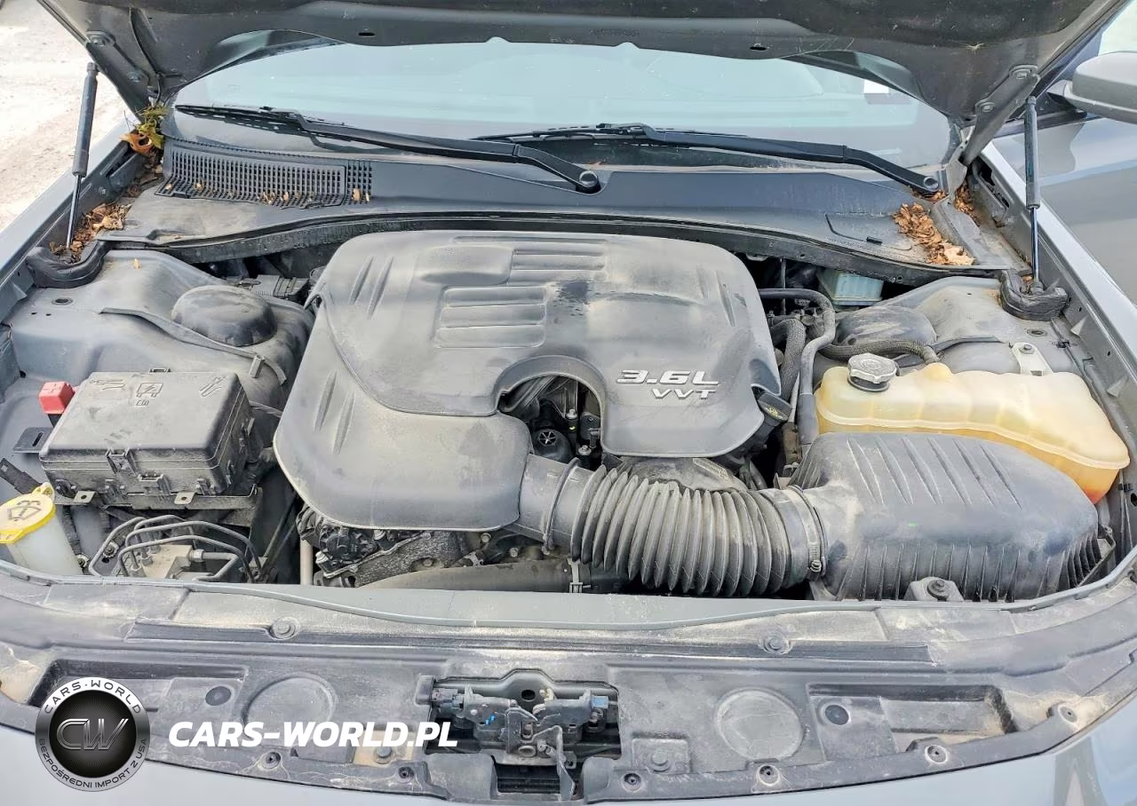 2019 Chrysler 300 S VIN:2C3CCAGG2KH610658 - 11