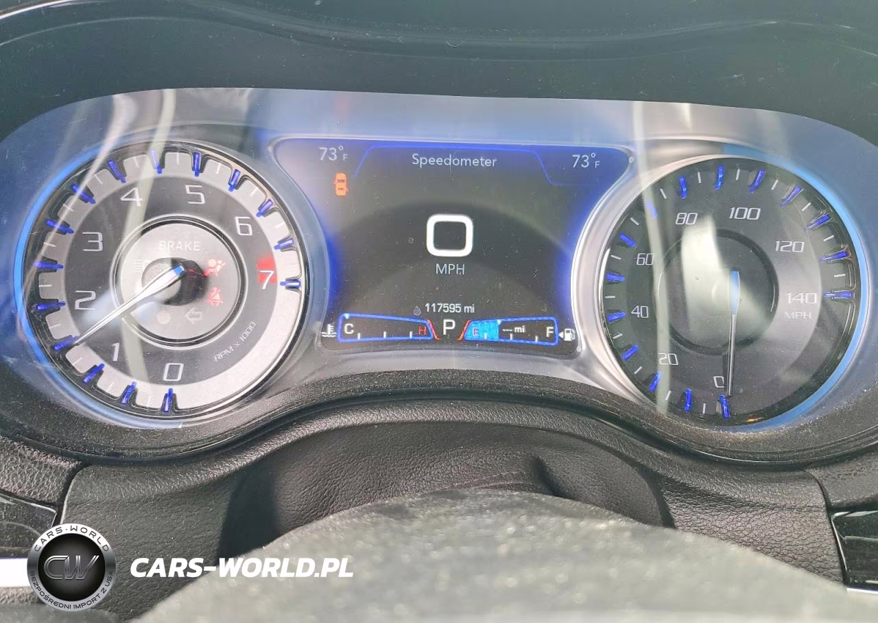 2019 Chrysler 300 S VIN:2C3CCAGG2KH610658 - 9