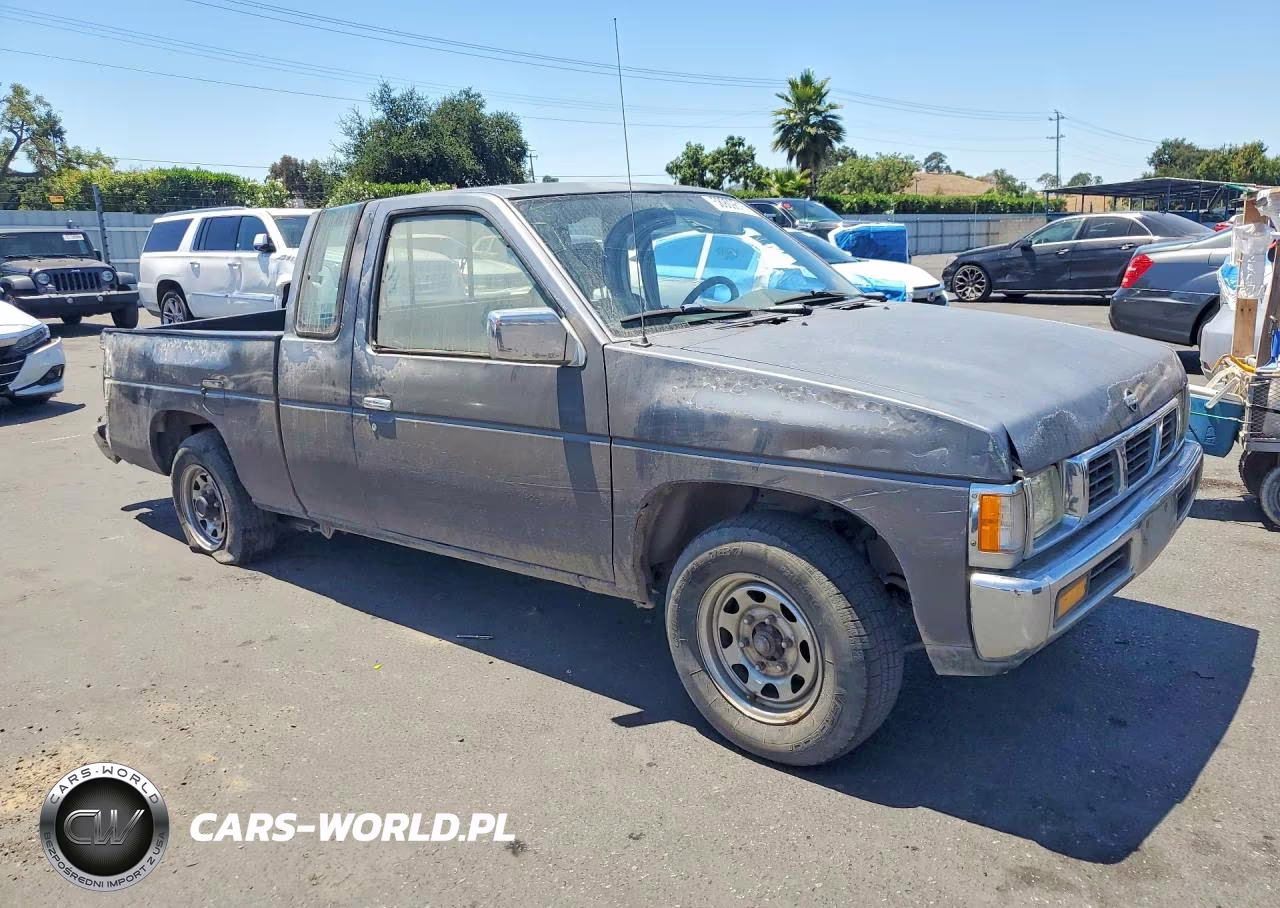 1995 Nissan Truck King Cab Xe VIN:1N6SD16S4SC323946 - 4