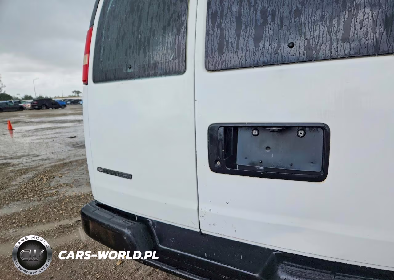 2012 Chevrolet Express 1500 Cargo Delivery Van VIN:1GCSGAFX7C1197746 - 10