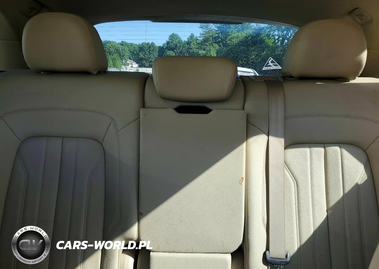 2019 Audi Q5 Premium Plus VIN:WA1BNAFYXK2046076 - 10