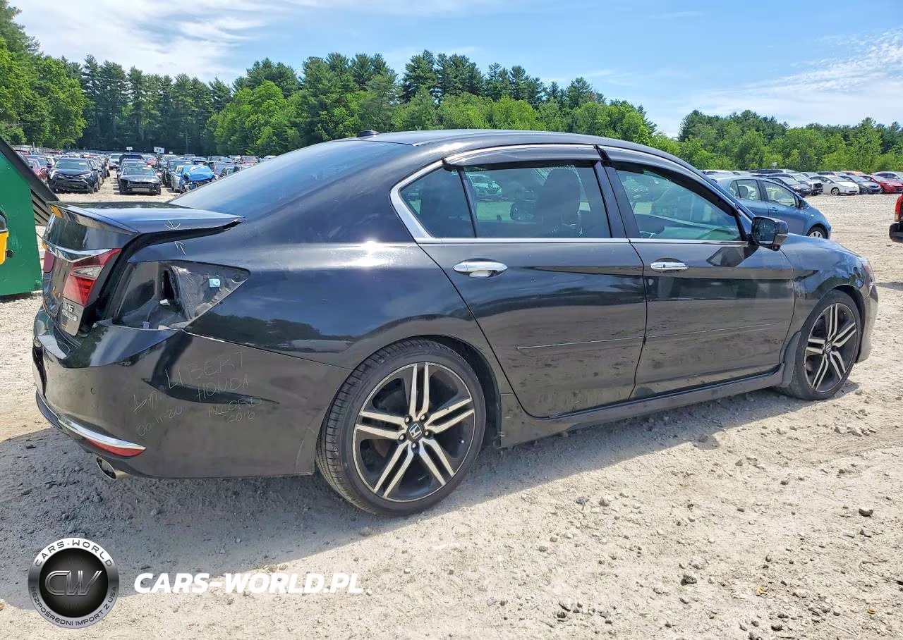 2016 Honda Accord Touring VIN:1HGCR3F96GA004571 - 3