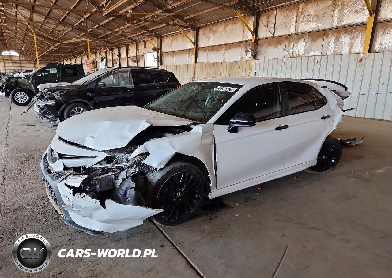 2020 Toyota Camry Se Nightshade