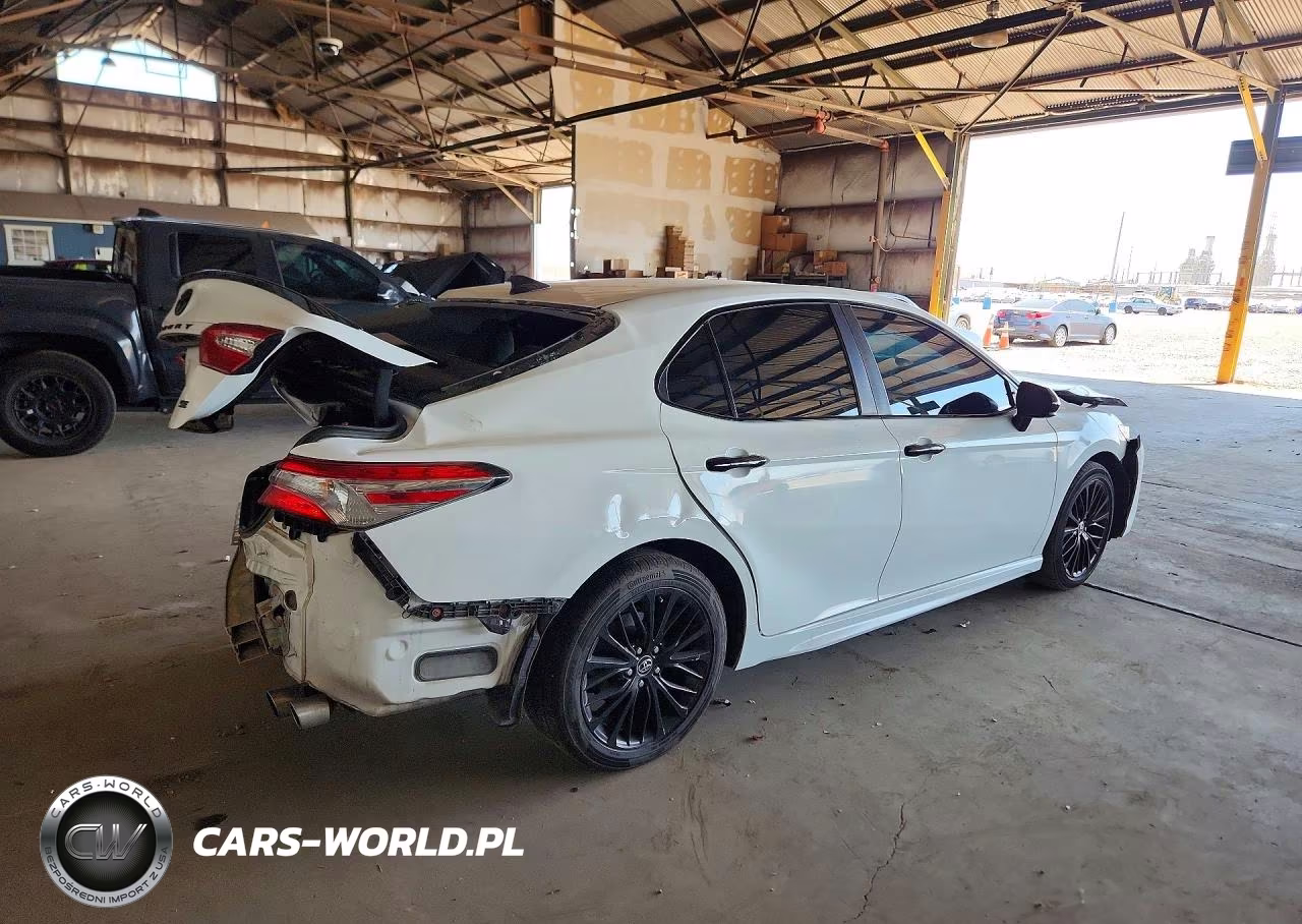 2020 Toyota Camry Se Nightshade VIN:4T1G11AK3LU346862 - 3