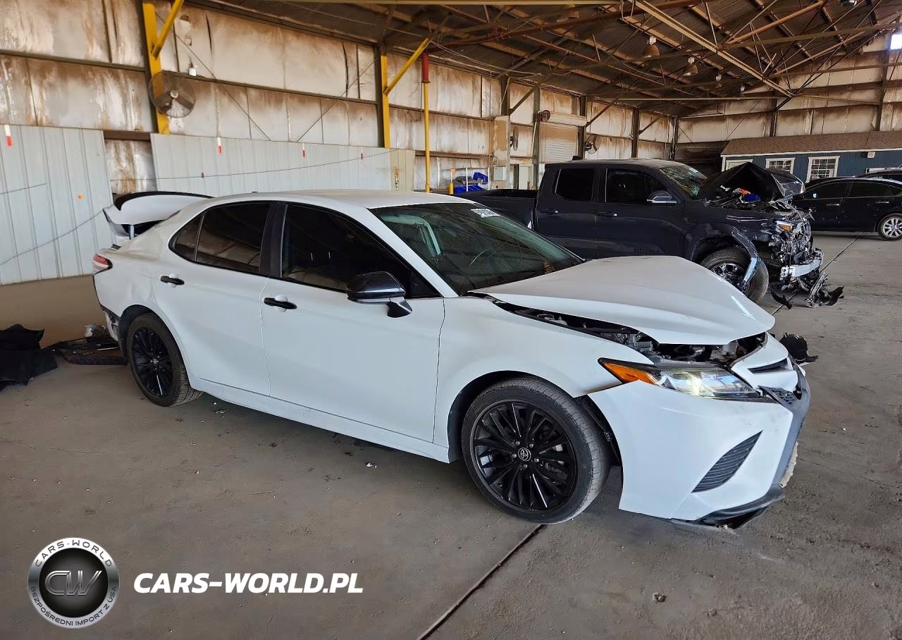 2020 Toyota Camry Se Nightshade VIN:4T1G11AK3LU346862 - 4