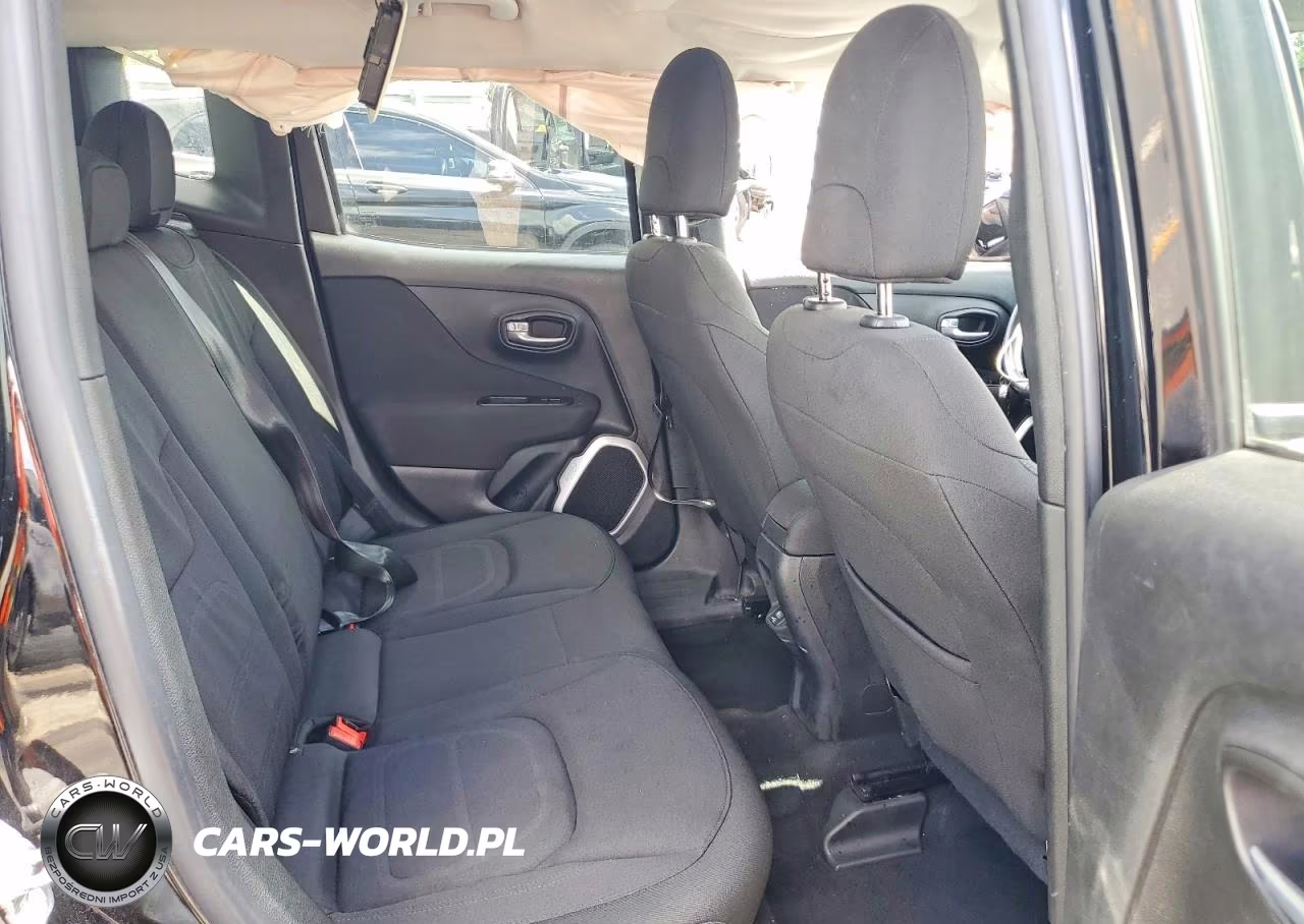 2018 Jeep Renegade Latitude VIN:ZACCJABB4JPG84027 - 11