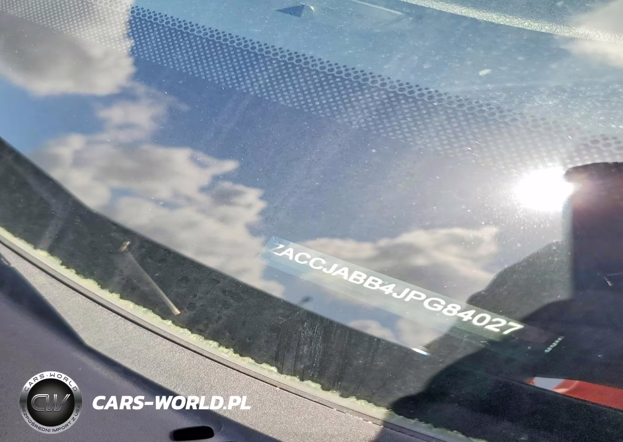2018 Jeep Renegade Latitude VIN:ZACCJABB4JPG84027 - 13