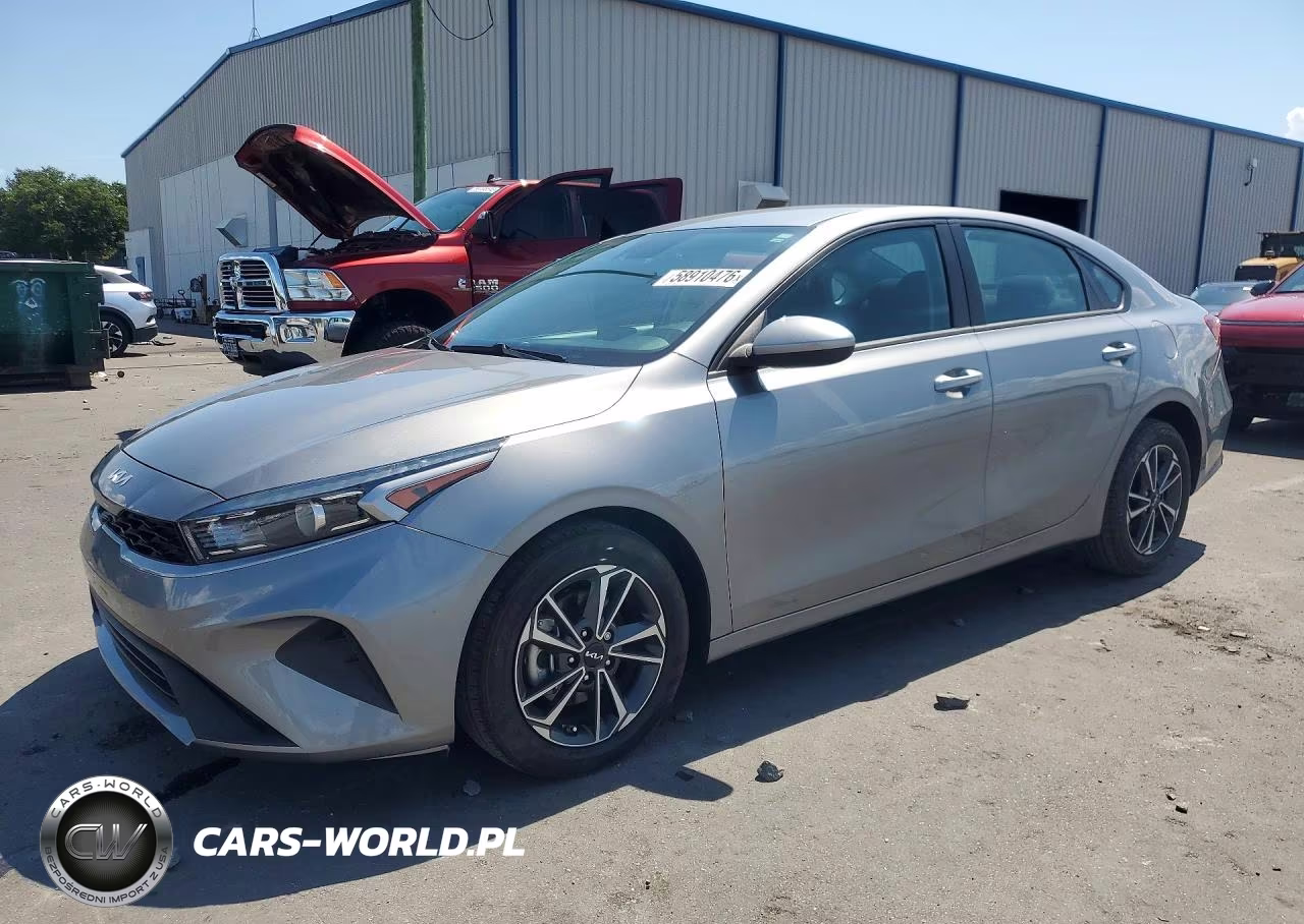2024 Kia Forte Lxs VIN:3KPF24ADXRE742892 - 1