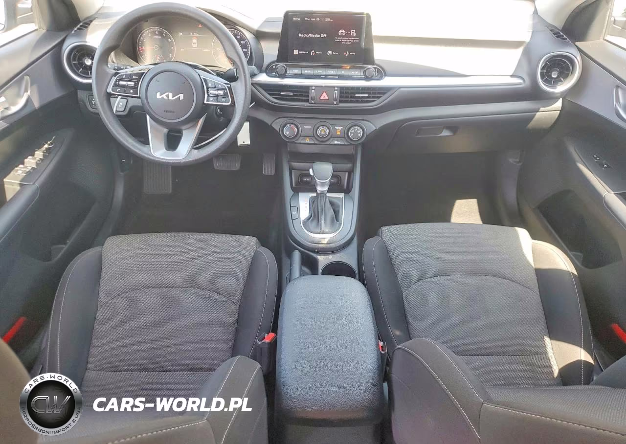 2024 Kia Forte Lxs VIN:3KPF24ADXRE742892 - 8