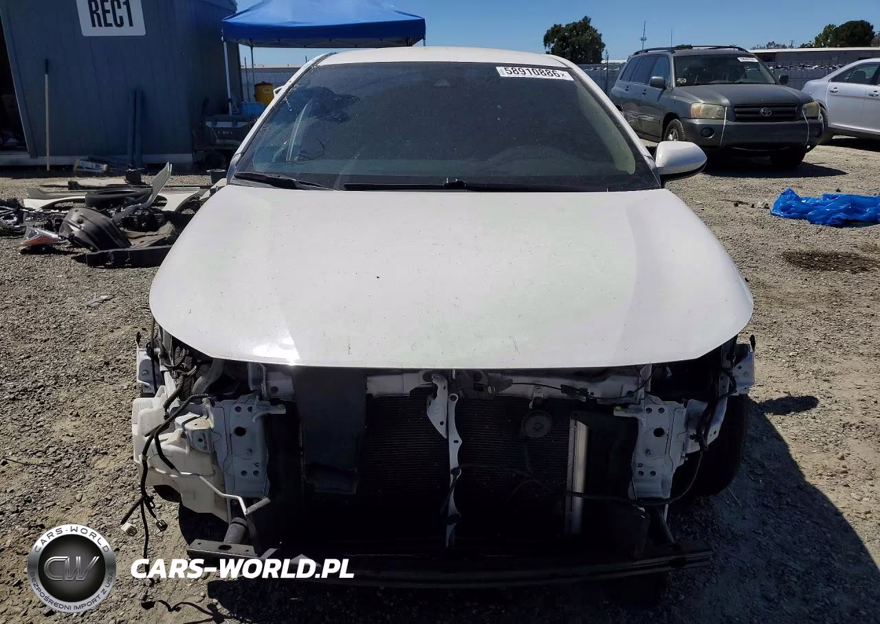 2022 Toyota Corolla Le VIN:JTDEPMAE5N3007597 - 5