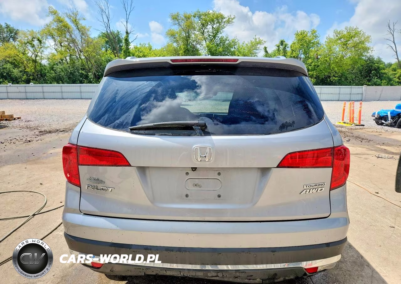 2017 Honda Pilot Touring VIN:5FNYF6H96HB004364 - 6