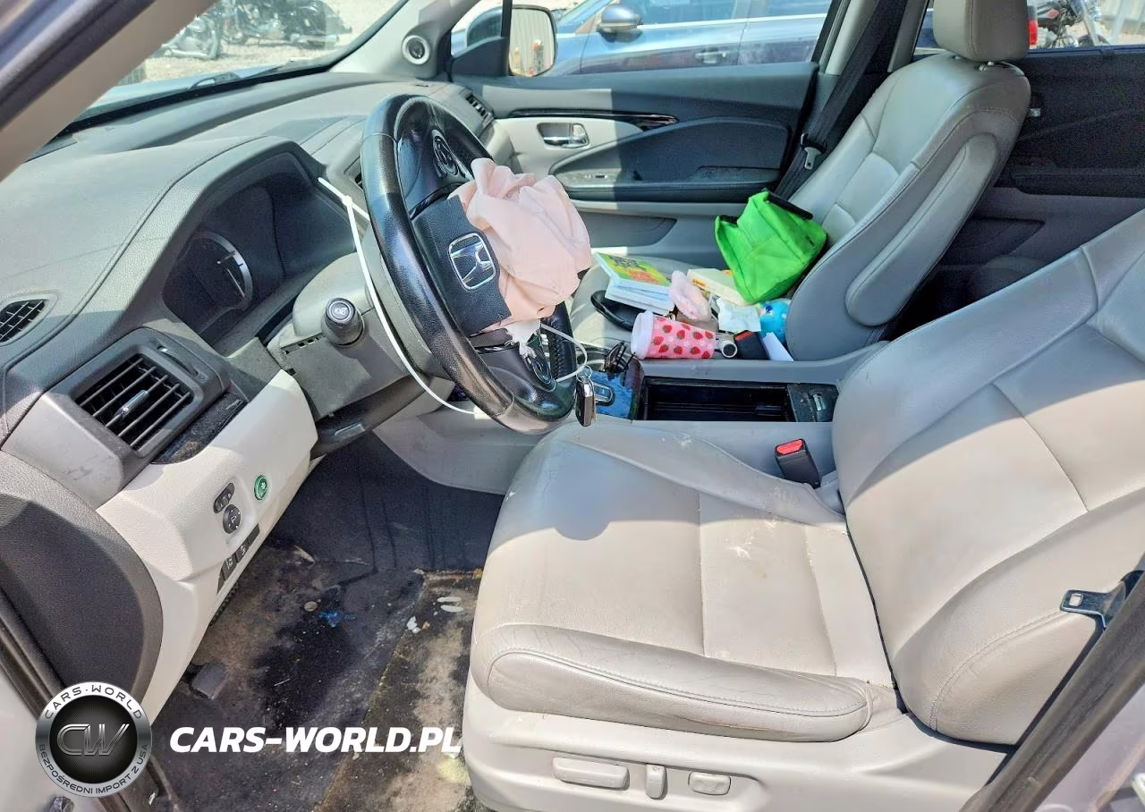 2017 Honda Pilot Touring VIN:5FNYF6H96HB004364 - 7