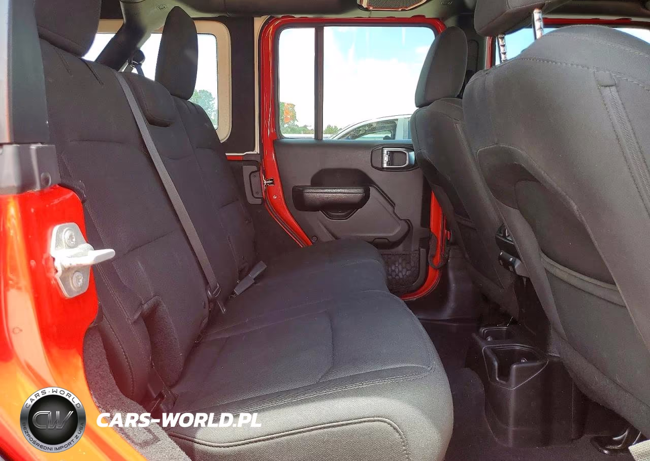 2018 Jeep Wrangler Unlimited Sport VIN:1C4HJXDG9JW135945 - 11