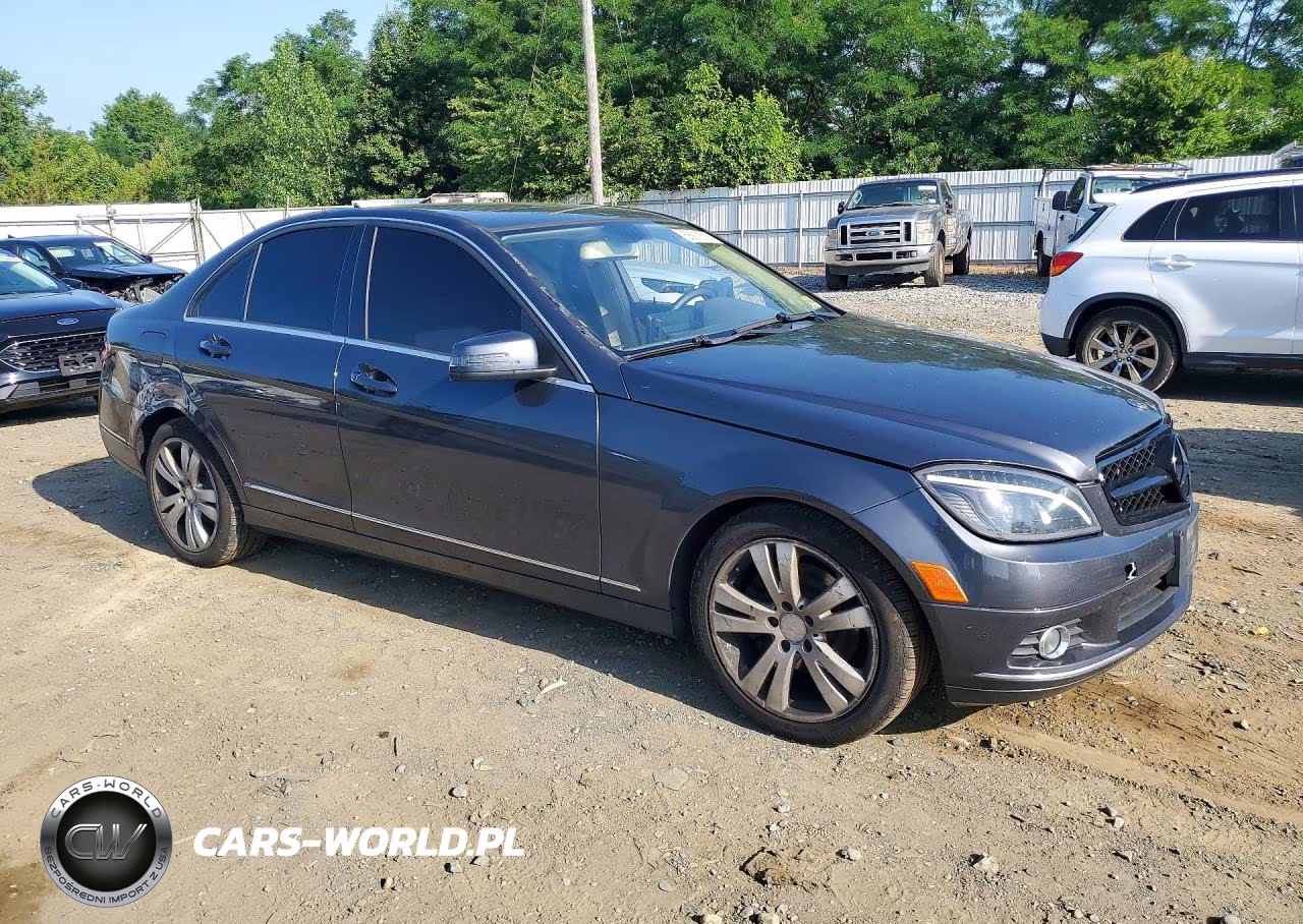 2011 Mercedes-Benz C 300 4Matic VIN:WDDGF8BB4BF542170 - 4