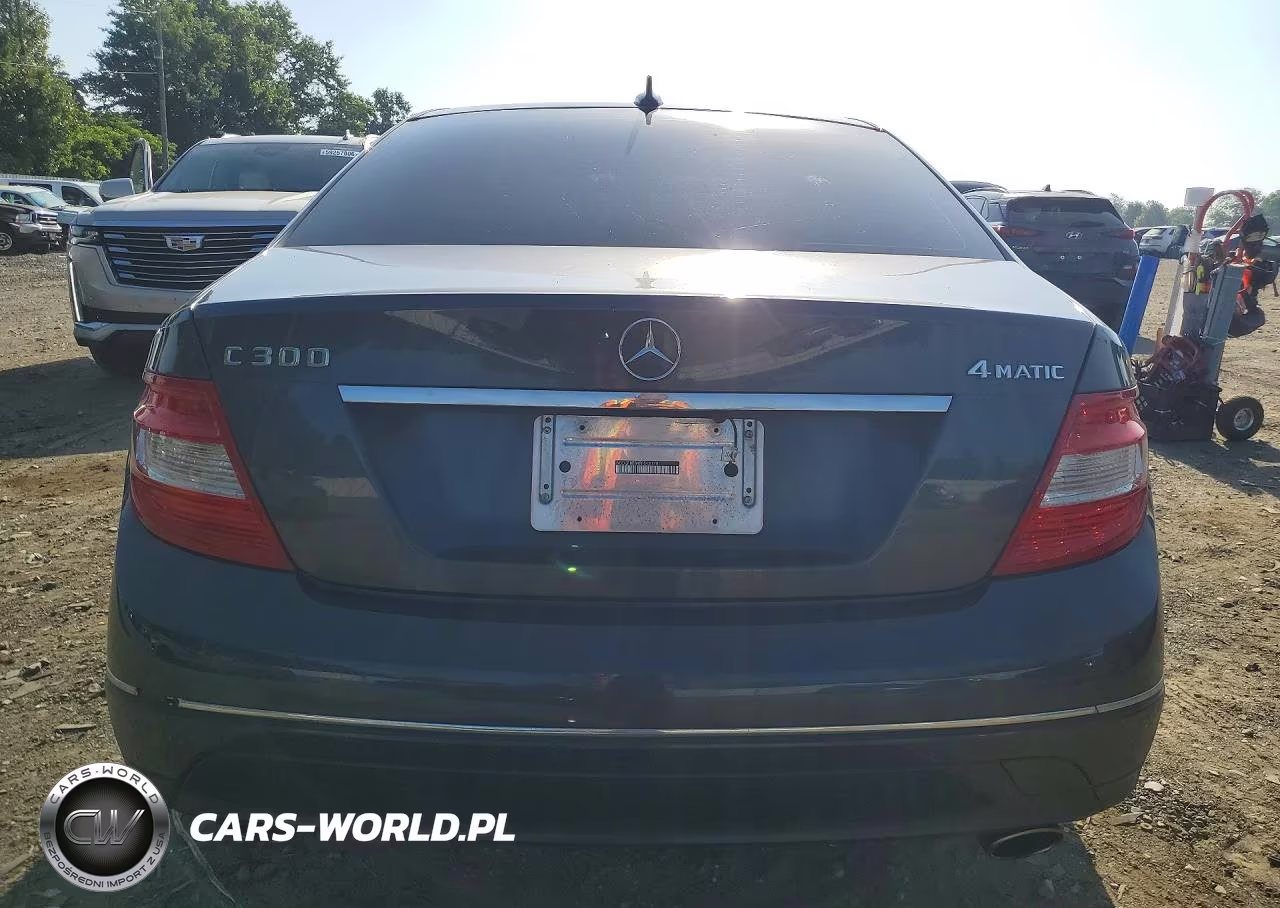 2011 Mercedes-Benz C 300 4Matic VIN:WDDGF8BB4BF542170 - 6