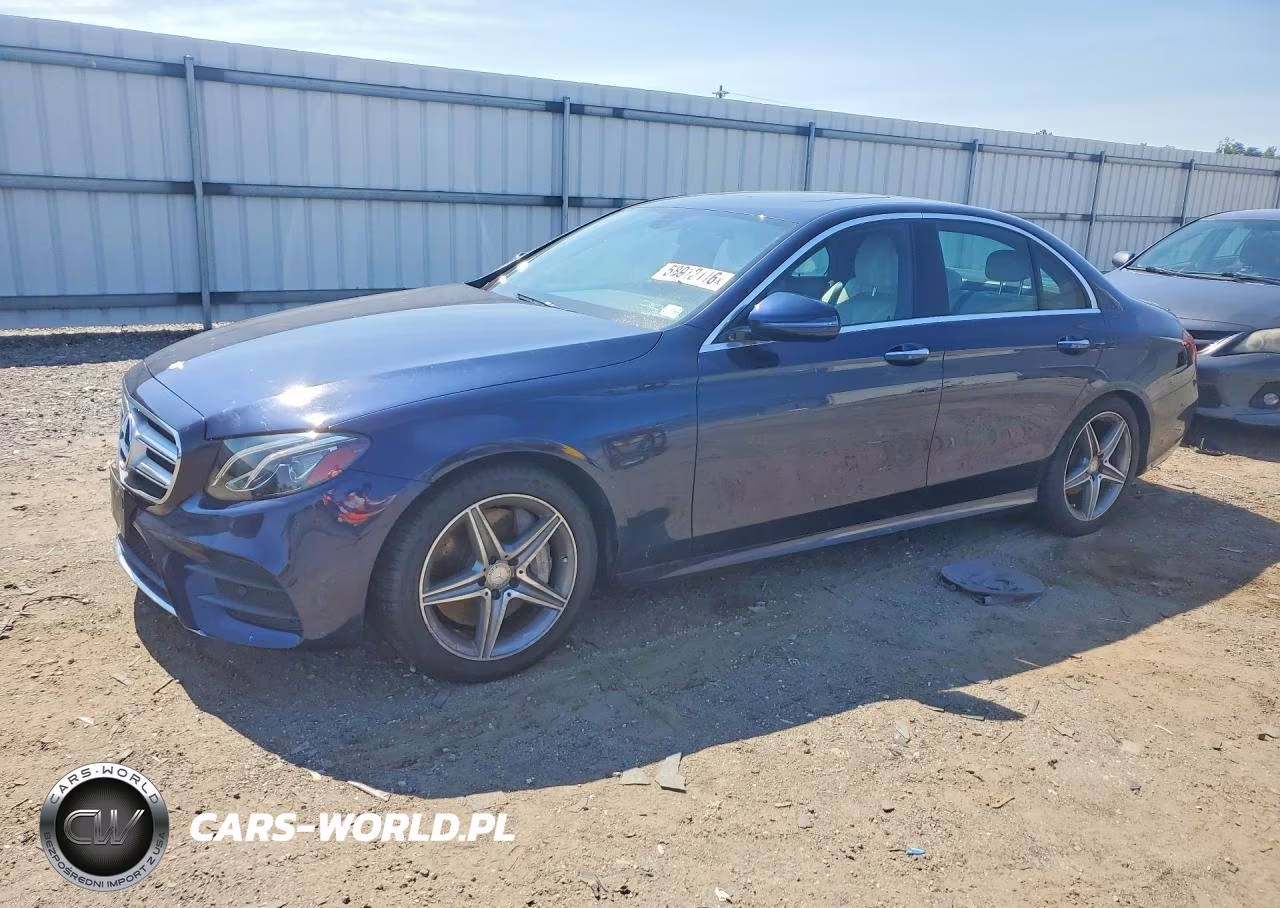 2017 Mercedes-Benz E 300 4Matic – zdjęcie 1 z 12
