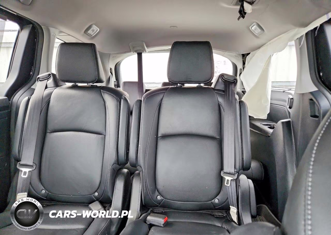 2023 Honda Odyssey Touring VIN:5FNRL6H82PB025473 - 10