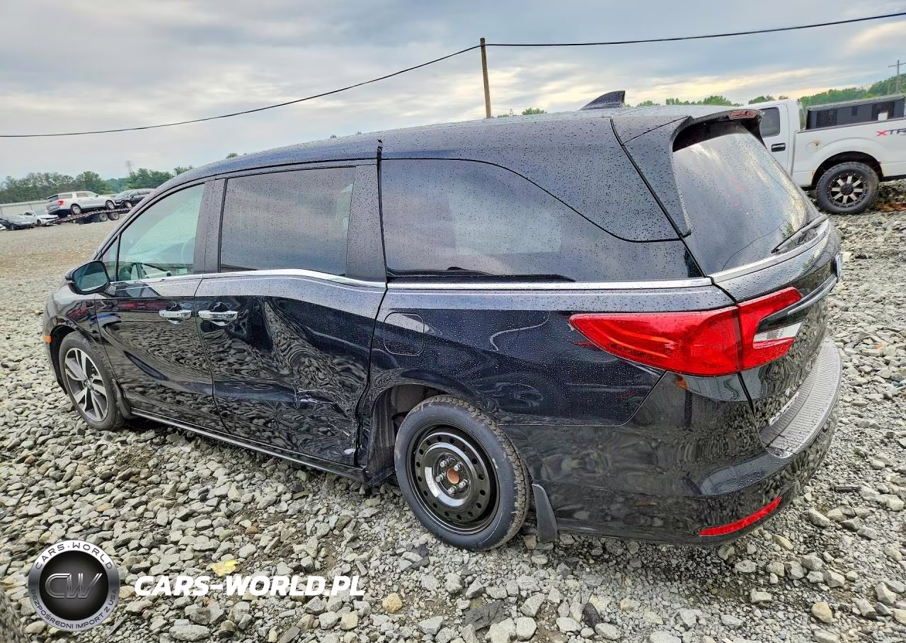 2023 Honda Odyssey Touring VIN:5FNRL6H82PB025473 - 2