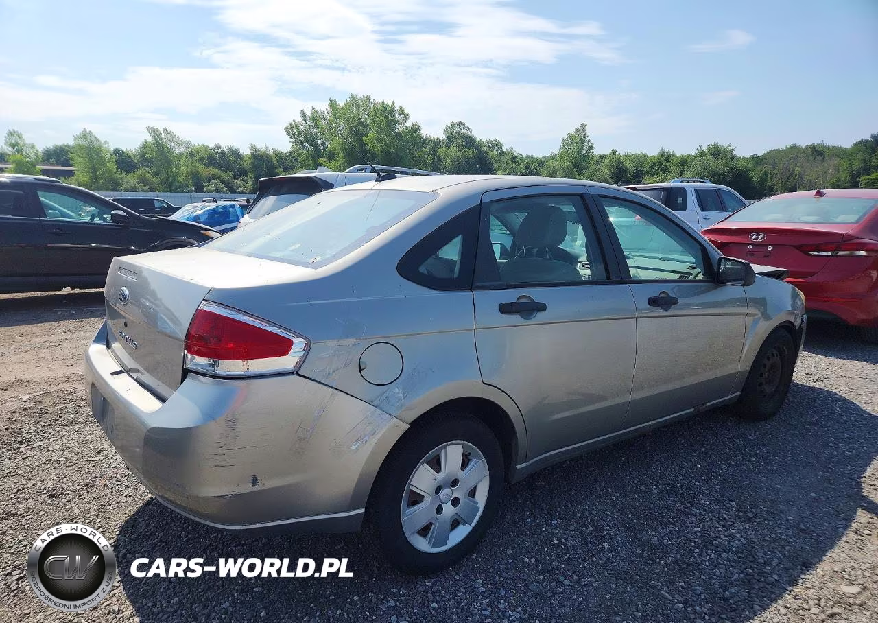 2008 Ford Focus S-Se VIN:1FAHP34N88W258433 - 3