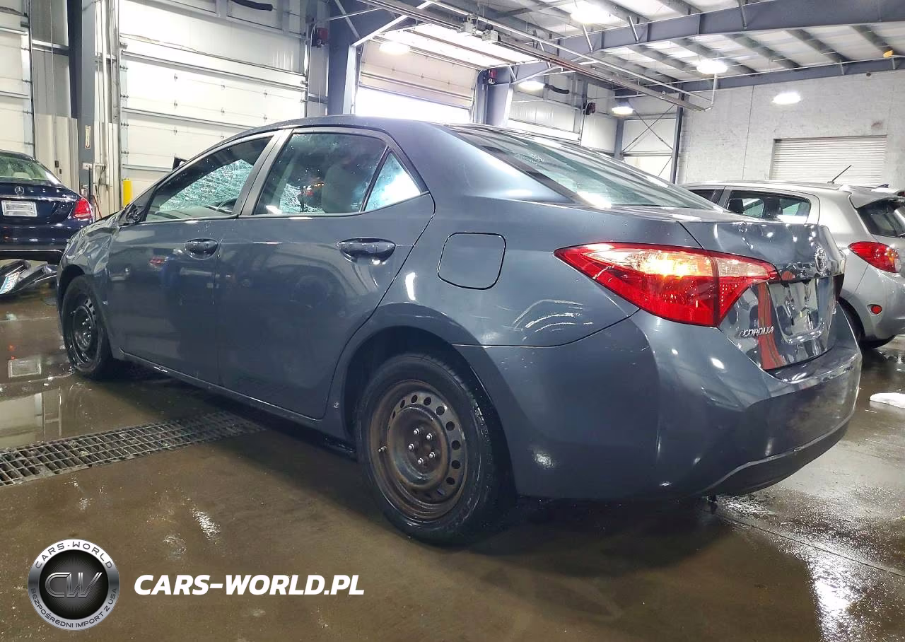 2018 Toyota Corolla Le VIN:2T1BURHE6JC087895 - 2