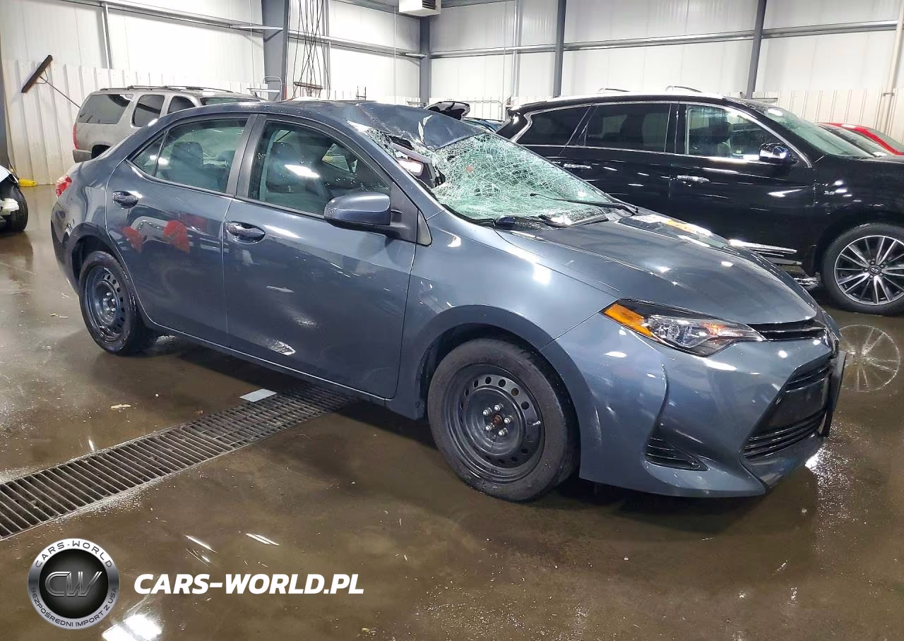 2018 Toyota Corolla Le VIN:2T1BURHE6JC087895 - 4