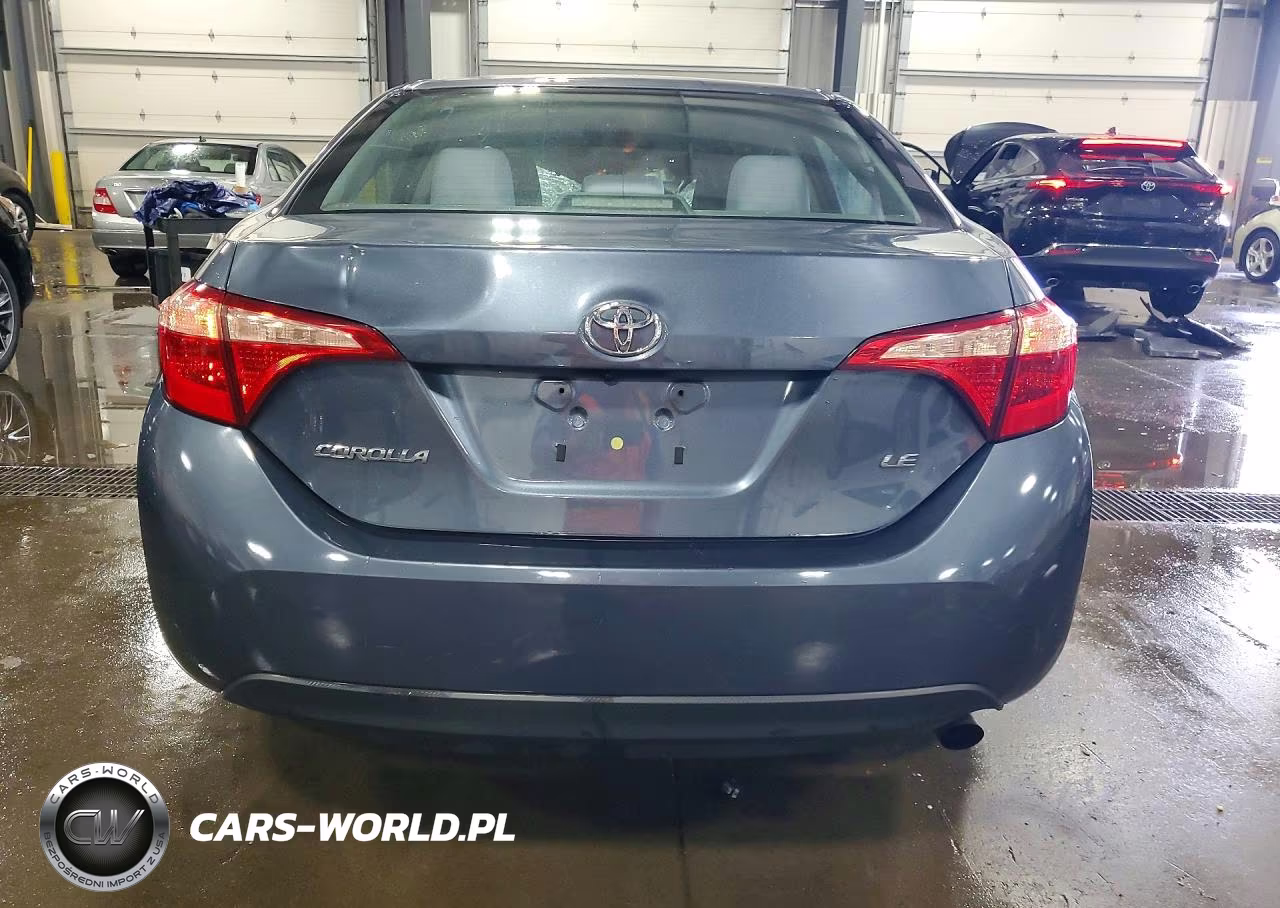 2018 Toyota Corolla Le VIN:2T1BURHE6JC087895 - 6